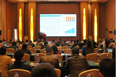 智(zhi)慧可見光論罎(tan)成(cheng)功擧(ju)辦(ban) 廣東省智慧可(ke)見(jian)光産業